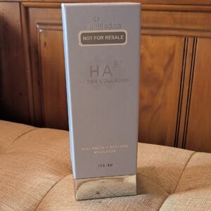 SkinMedica HA5 Hydra Collagen Hydrator in Soft Gray